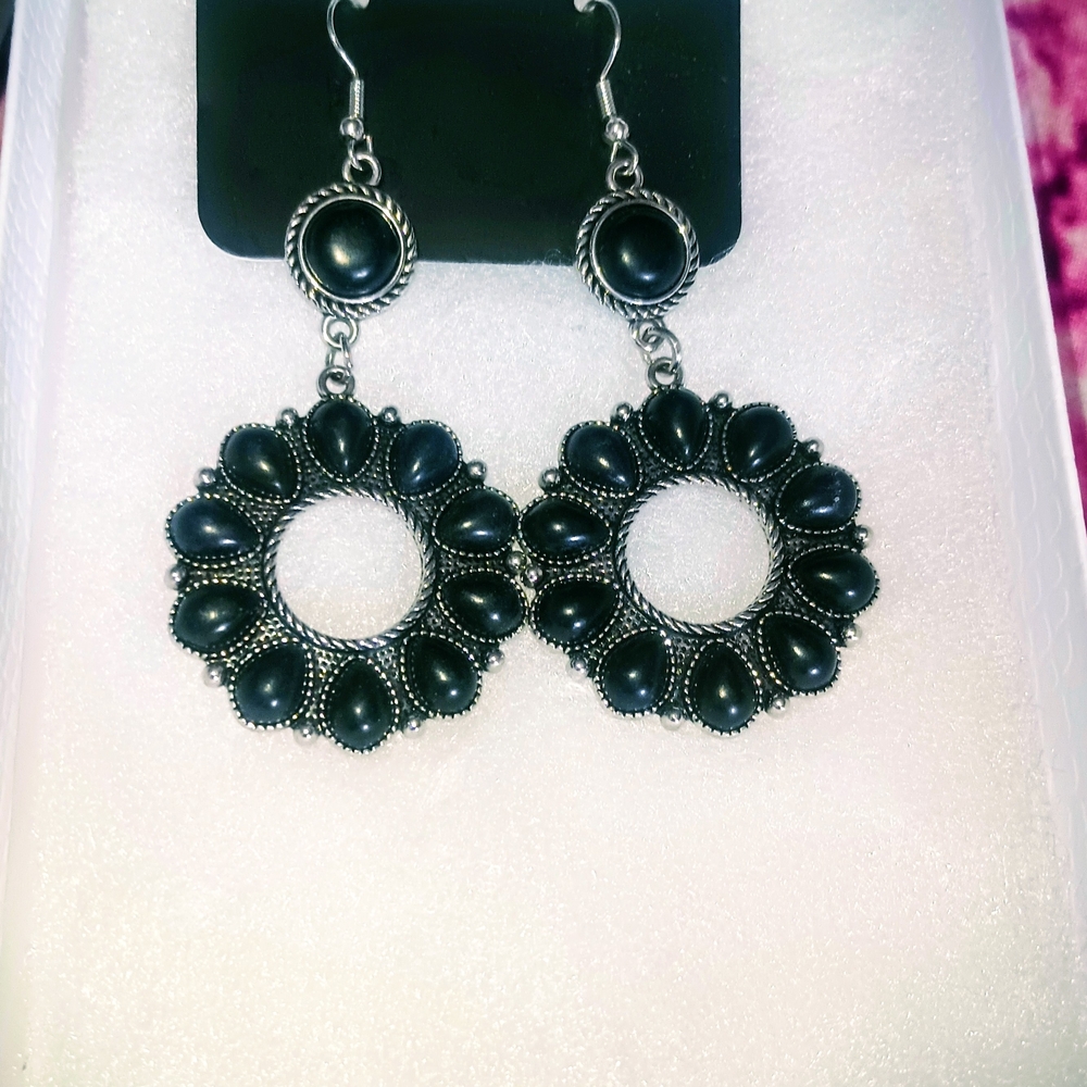 Elegant Black Floral Hoop Earrings
